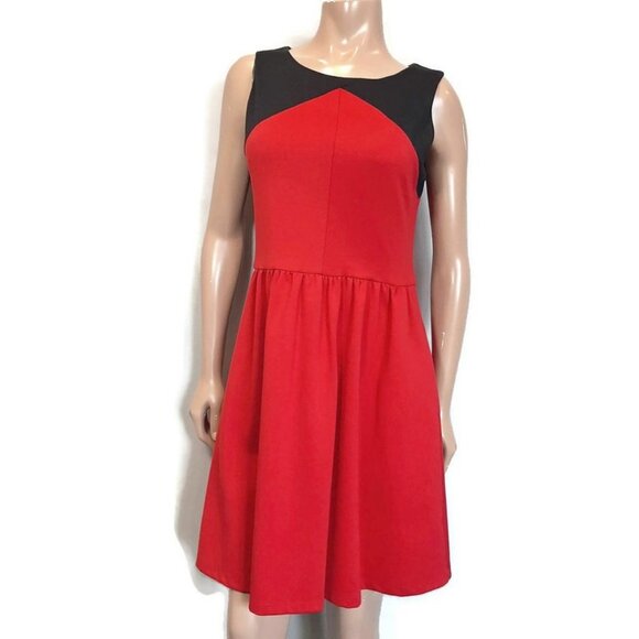 JESSICA SIMPSON Fit & Flare Color Block Cut Out Dress - Picture 1 of 12